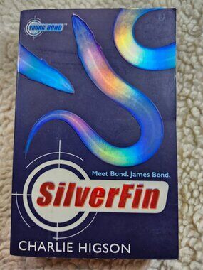Charlie Higson SilverFin Young Bond Paperback 2005 Puffin Adventure YA Book